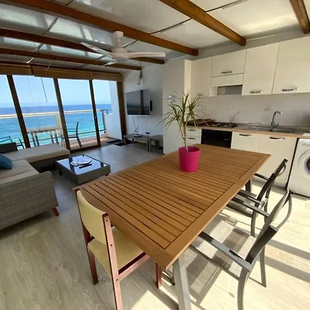 Apartment Eros, Un Balcon Frente Al Mar. *